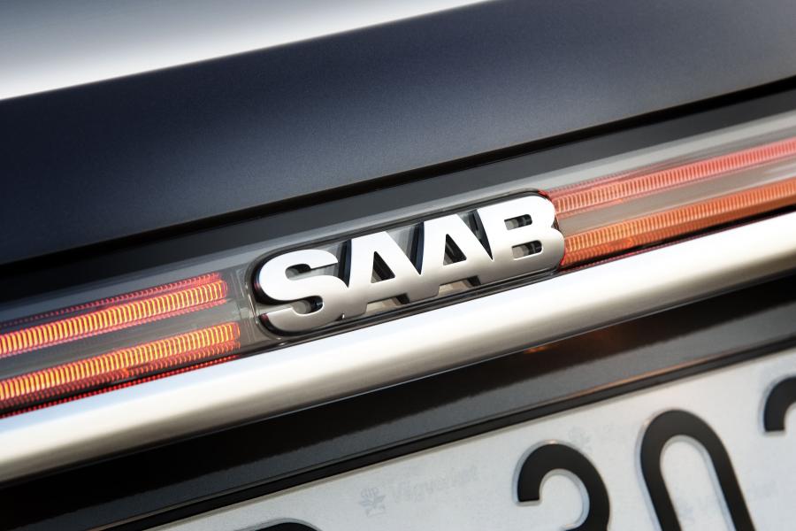  Saab 9-5 Sedan 2010 года  (фото 136 из 199)